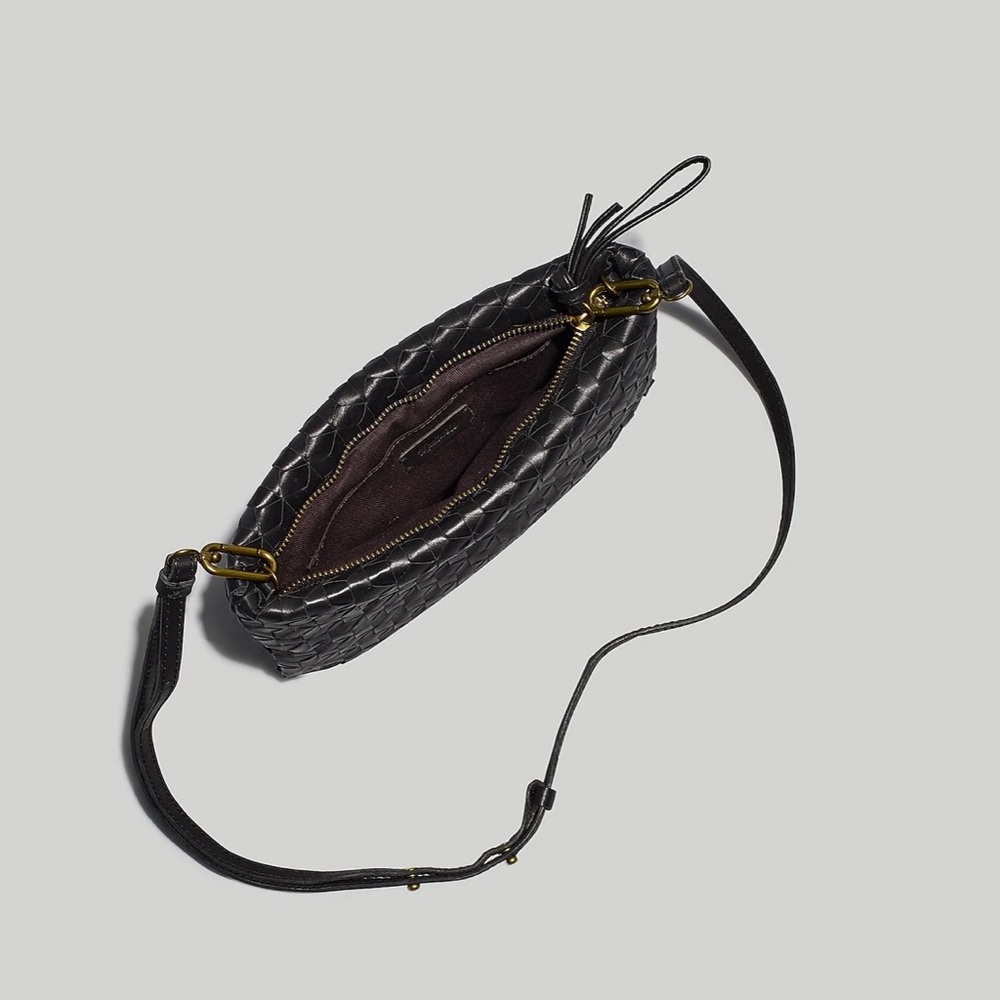 Madewell the puff crossbody bag woven leather edition - Picture 3 of 11